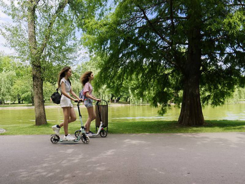 electric scooters in krakow