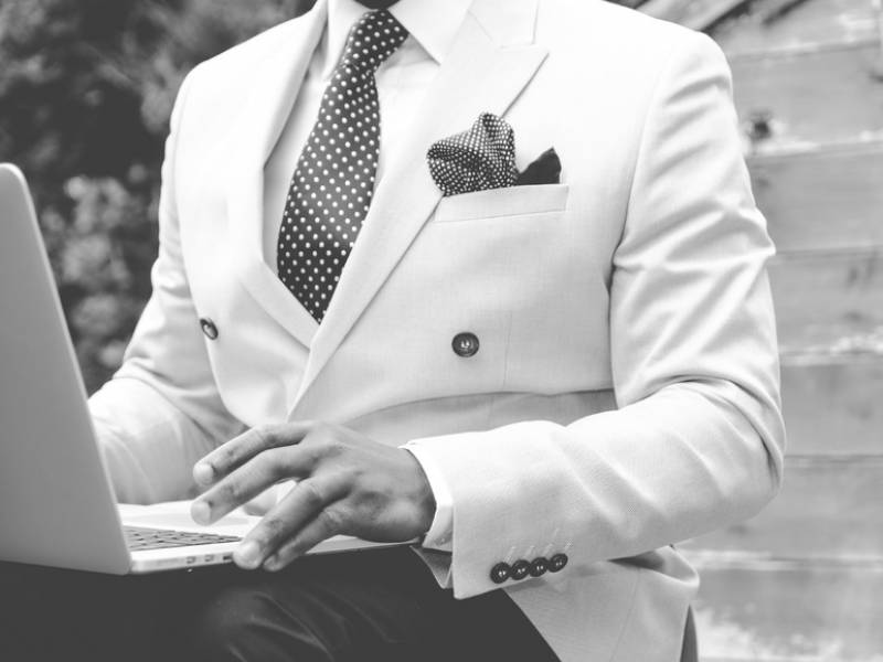 groom in suit