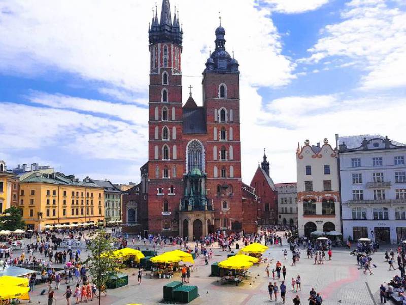 image showing a view of Krakow Market's Square