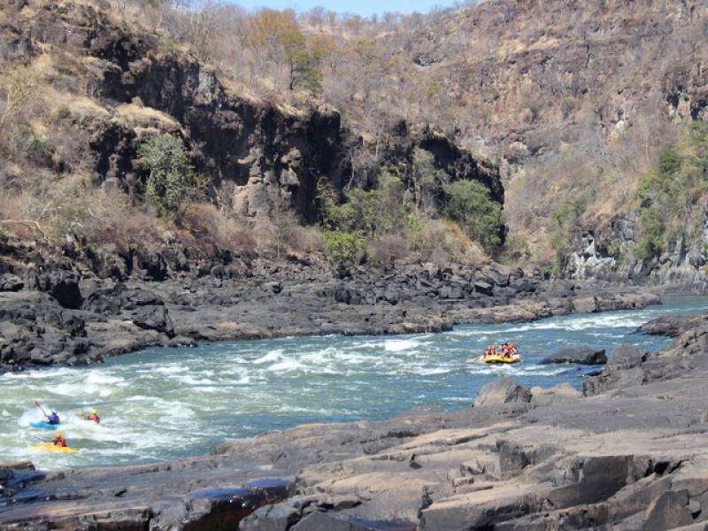 zambezi river rafting
